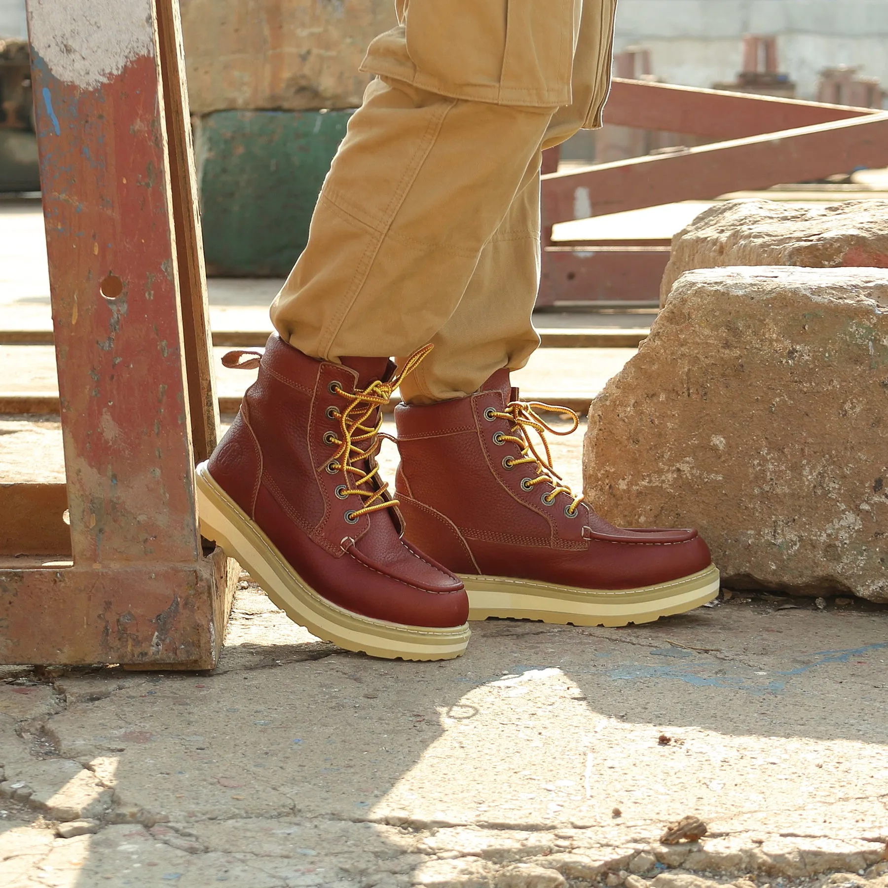CW 302 Work Boots 6 inch for Men Water Resistant Moc Toe