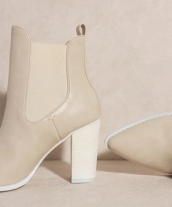 Oasis Society - The Chelsea Pointy Toe Ankle Boot